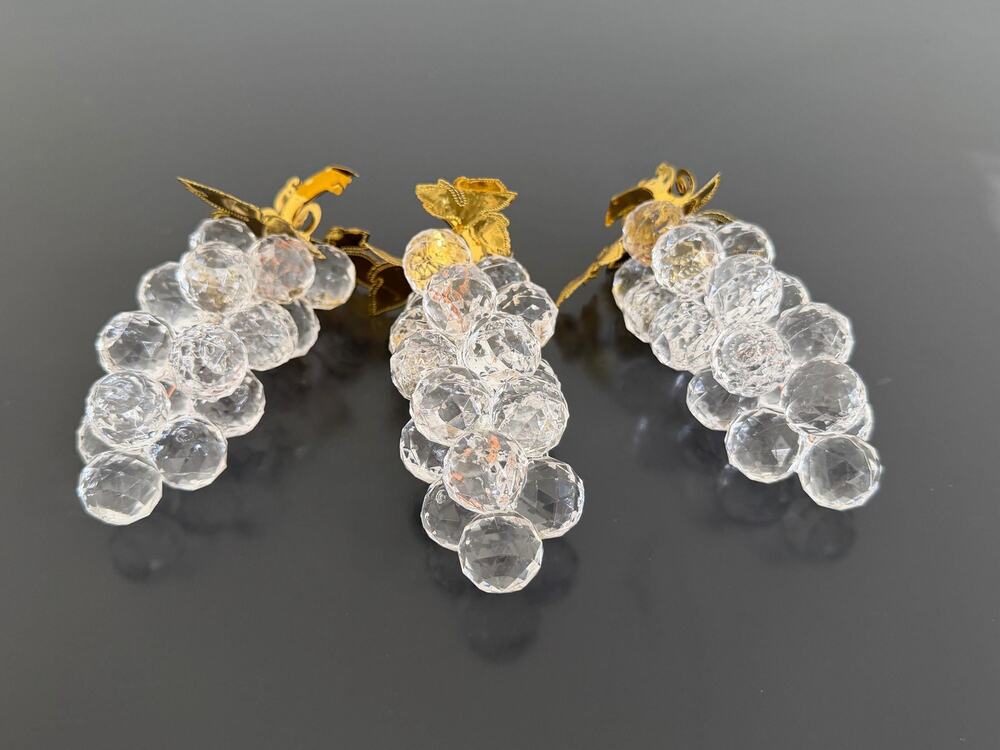 Vintage Faceted Clear Plastic Bead Grape Clusters